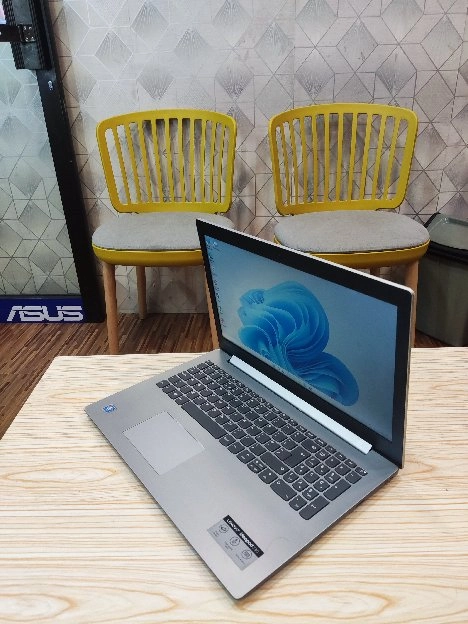 Laptop Lenovo 330 15Inc Mulus