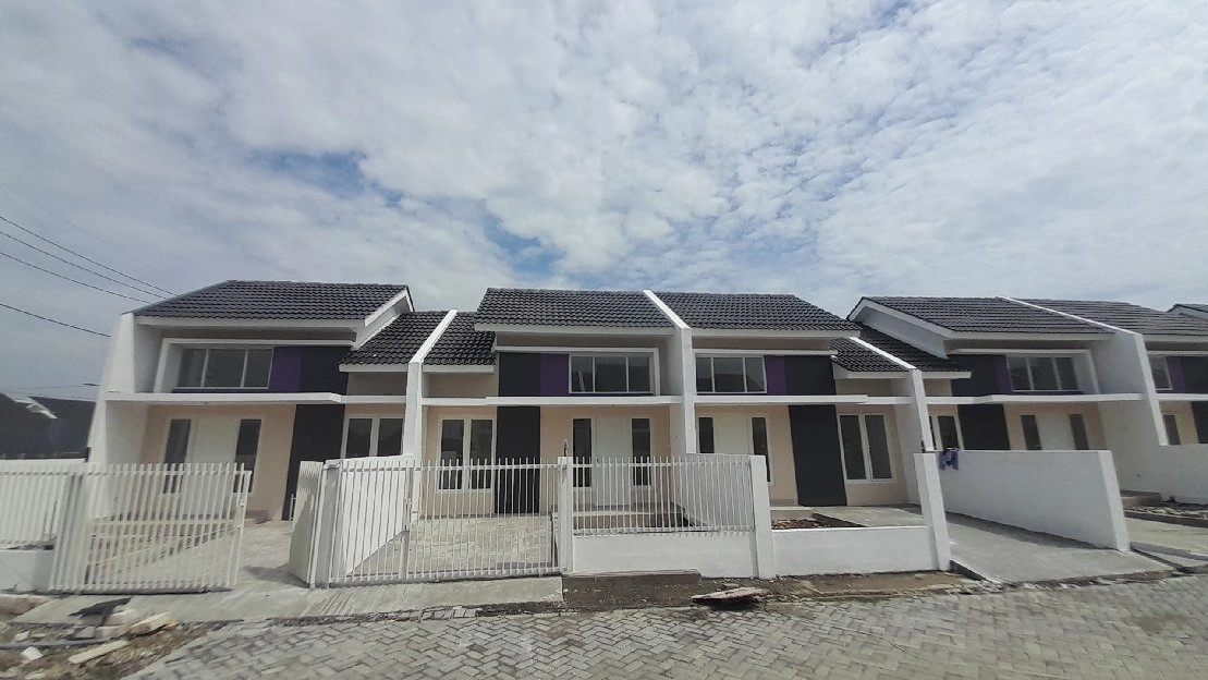 Rumah Dp 0 Dekat Wiguna By Green Mansion Juanda