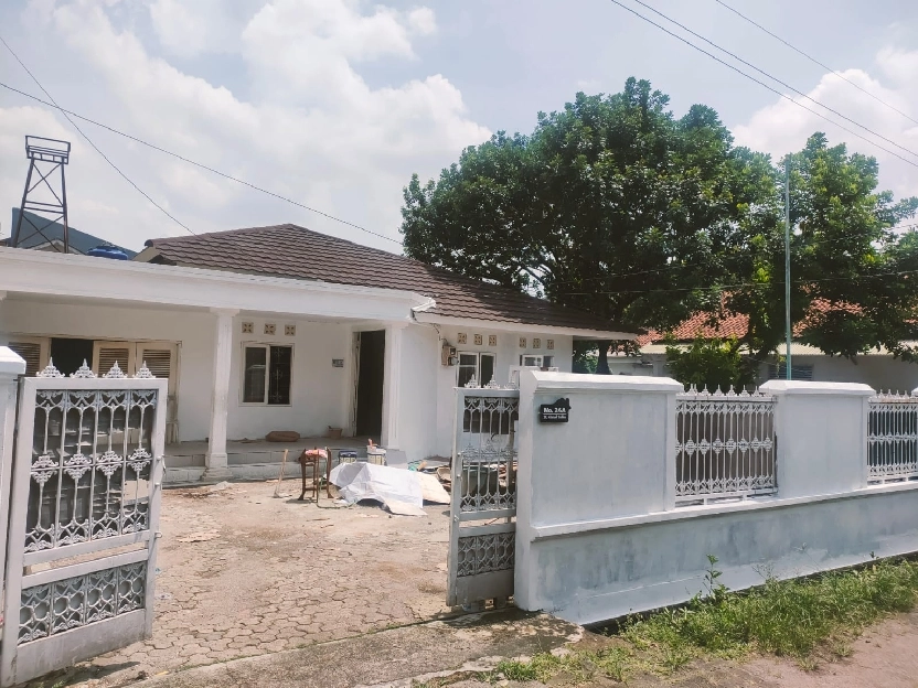 Rumah Plus Tanah Murah Lokasi Dekat Kampus UIN Ciputat Timur Tangerang Selatan