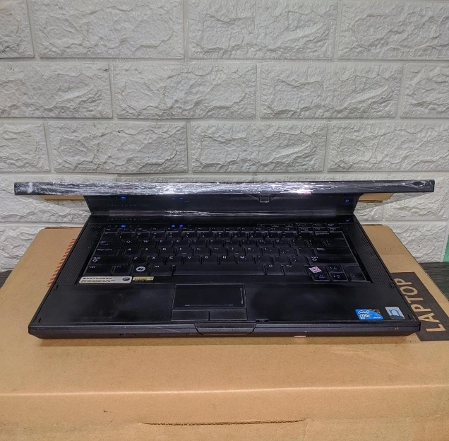 Laptop Dell Latitude 5400 C2D siap pakai siap antar se-jabodetabek 