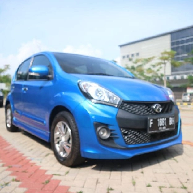 Daihatsu Sirion Automatic Tahun 2015 / Wa. 087777655831