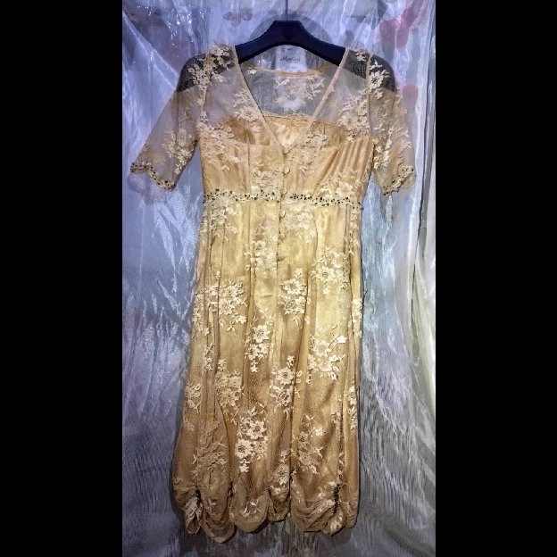 Dress Brukat Gold Preloved