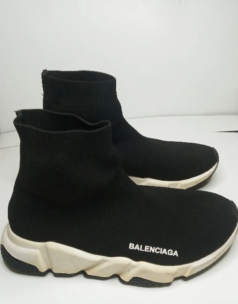 Sepatu Balenciaga Speed runner