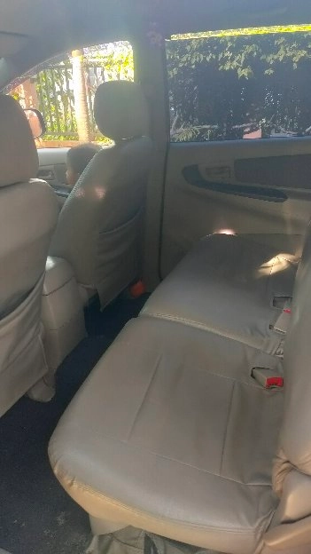 Toyota kijang Innova 2014 type E bensin tranmisi manual