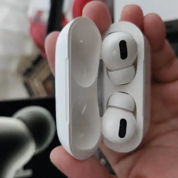 AirPods Pro Cloning