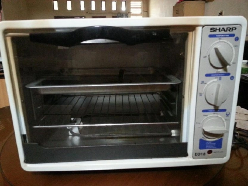 Oven Listrik Sharp E018