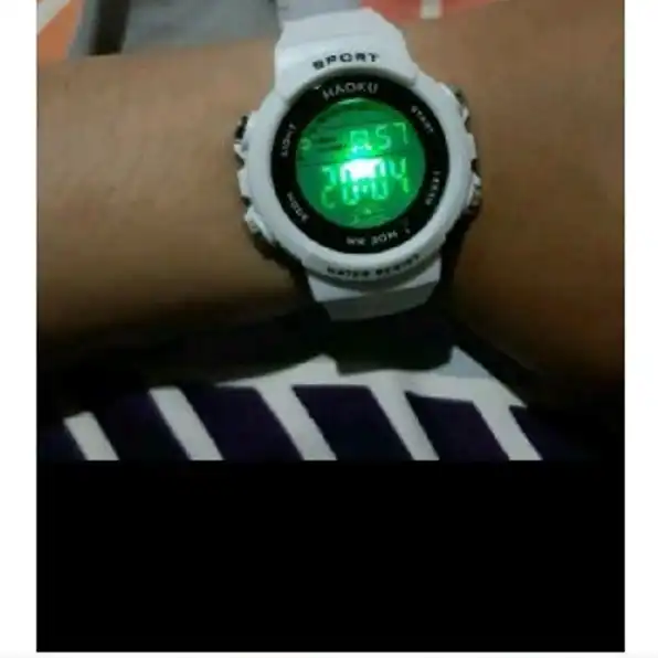 Jam tangan Import Wanita (dilengkpi lampu +alarm) 