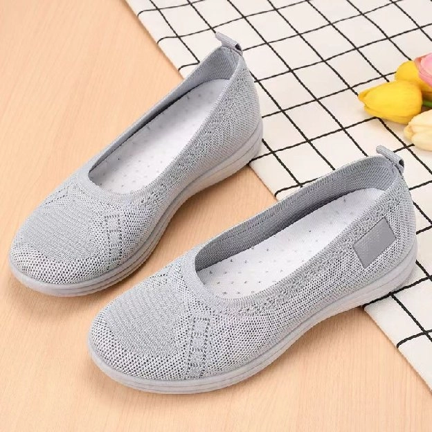 SEPATU SLIP ON IMPORT 