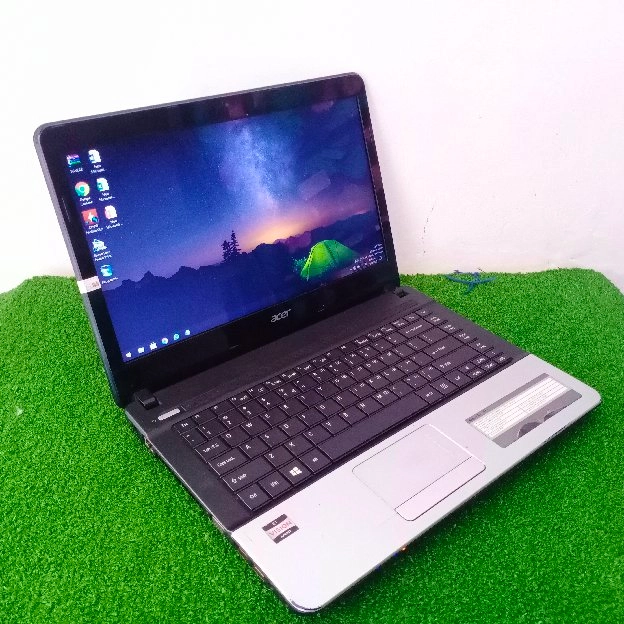 Laptop Acer Aspire E1 -421