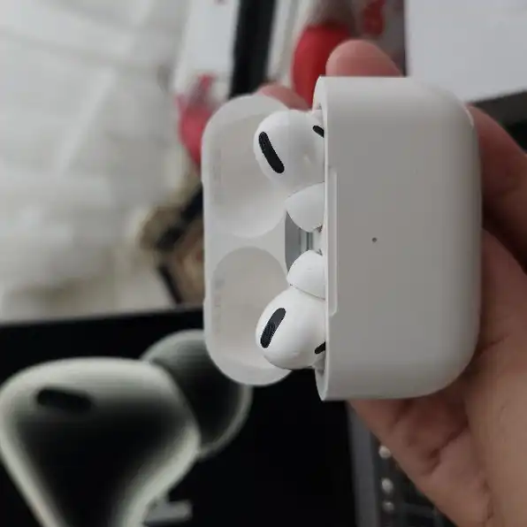 AirPods Pro Cloning