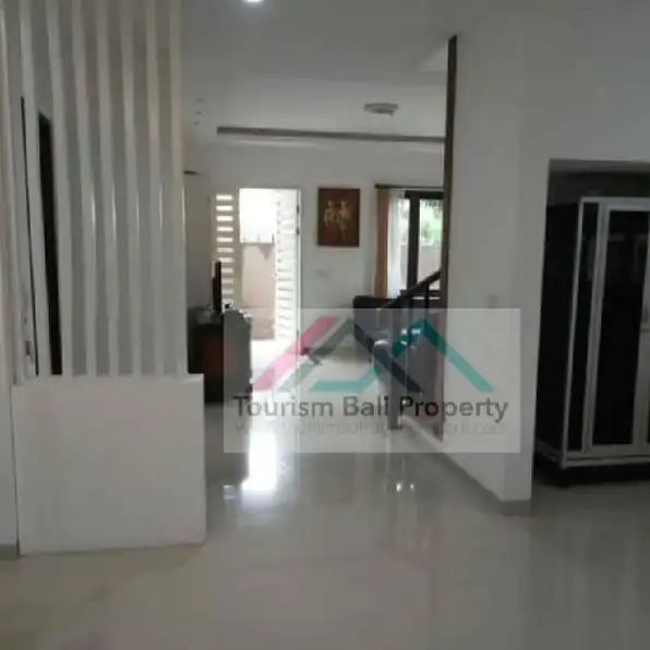 MURAH/ rumah modern minimalis di kawasan Renon Denpasar Bali 