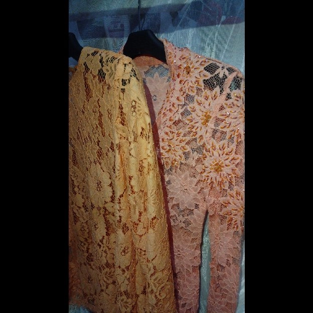 Kebaya Brukat Preloved