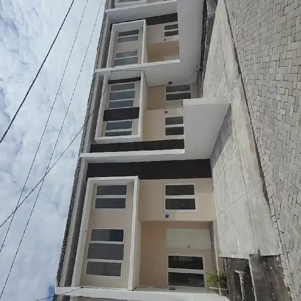 Rumah 2lantai Dp 25jtan siap Huni