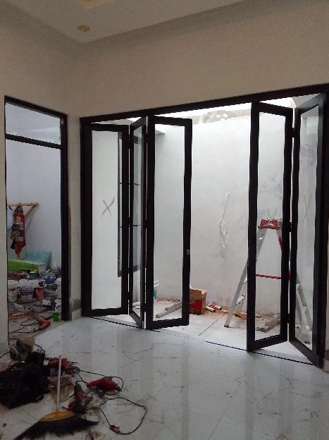 PINTU LIPAT ALUMINIUM