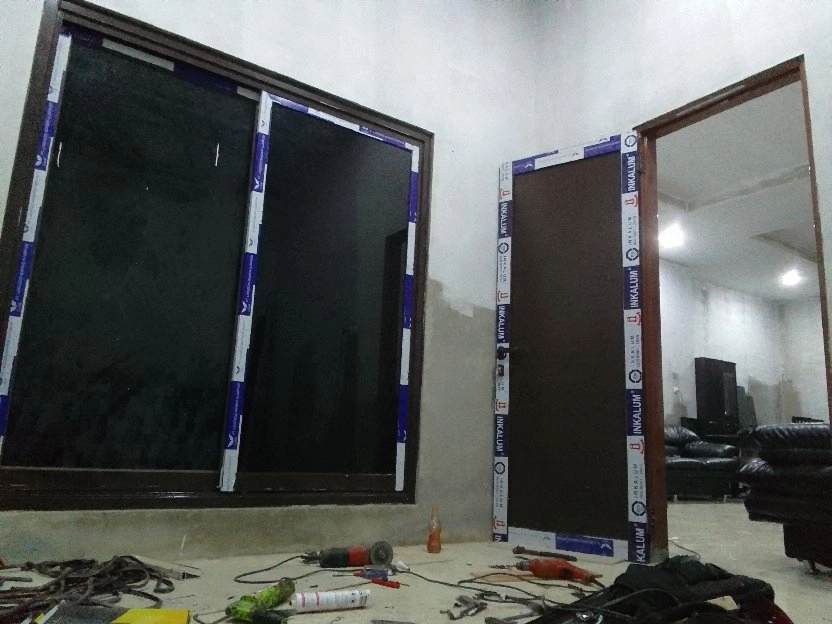 kusen aluminium,pintu aluminiun,jendela,partisi