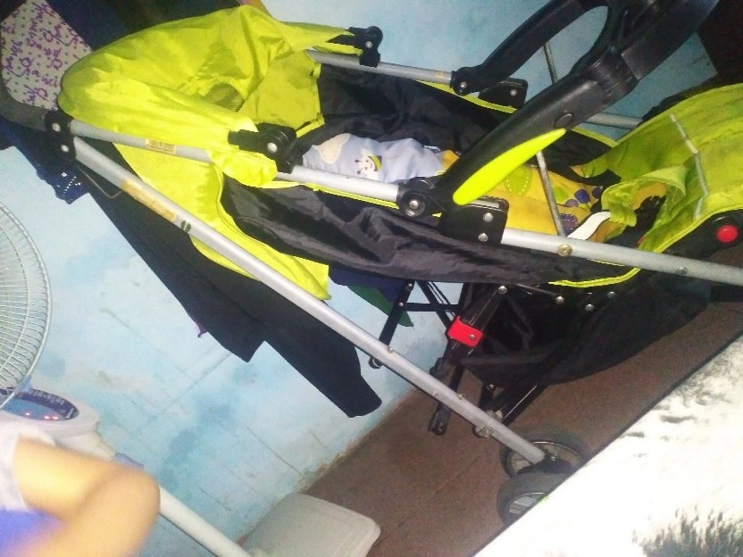 Dijual stroller bayi dijamin masih bagus terawat.