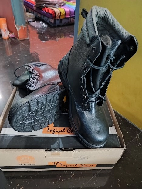 DIJUAL SEPATU SAFETY BOOTS MERK TEAM