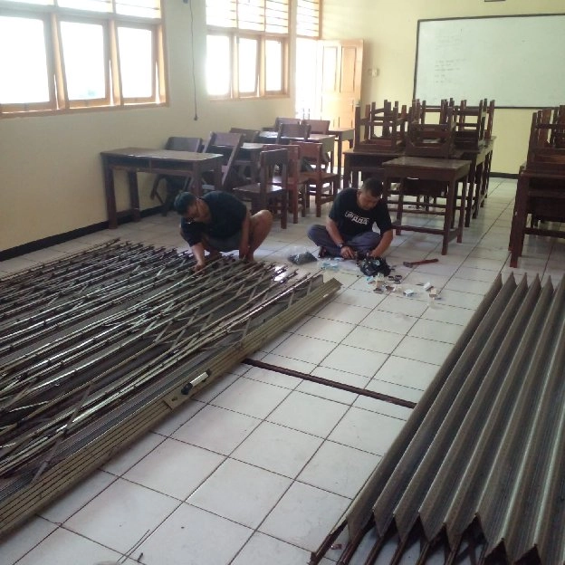 081310150492 jasa bongkar pasang folding door lido Cigombong cimelati benda Cicurug Cidahu cisande