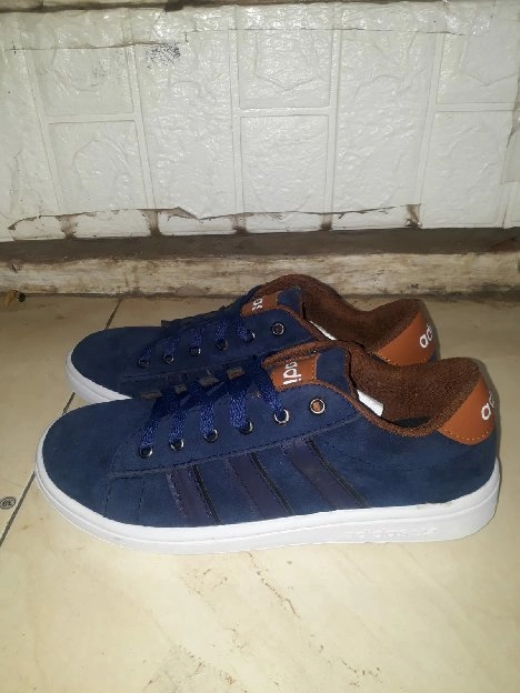 Sepatu Adidas Warna Nevi