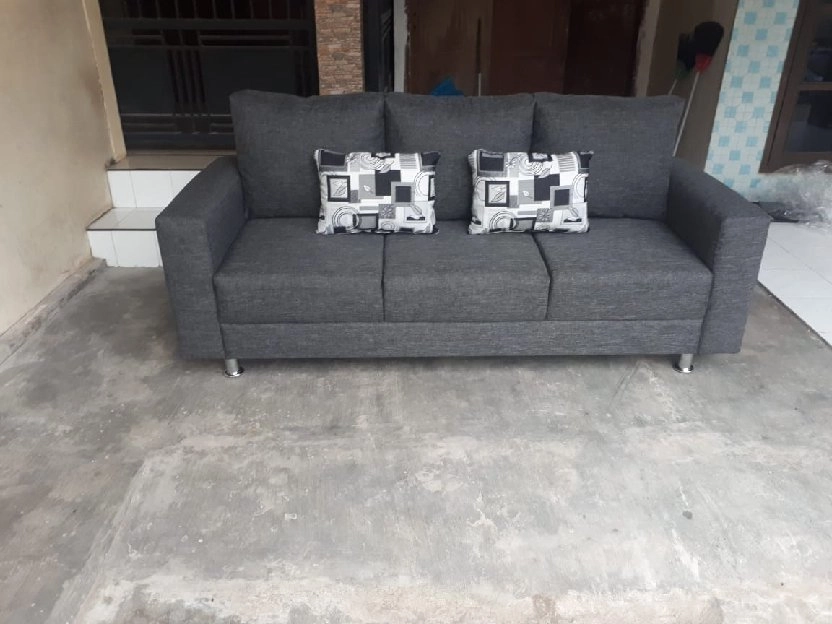 sofa single minimalis