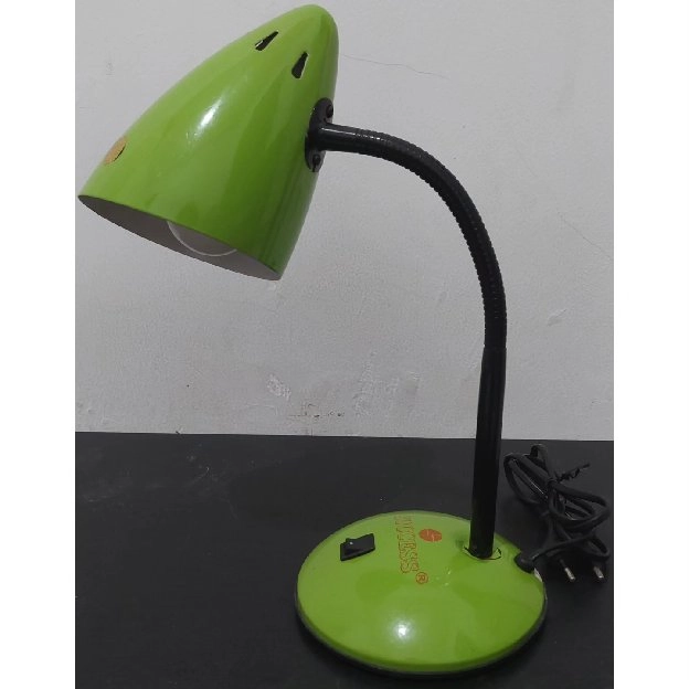 Preloved Lampu Belajar