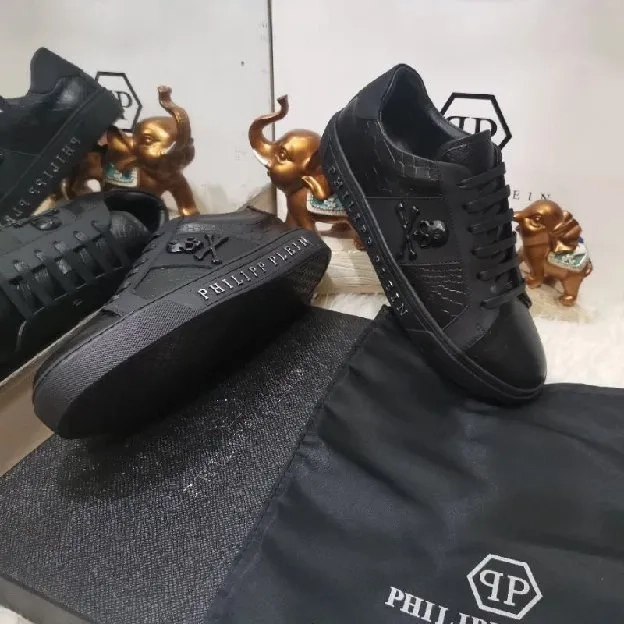 Sepatu sneakers pria philipp plein