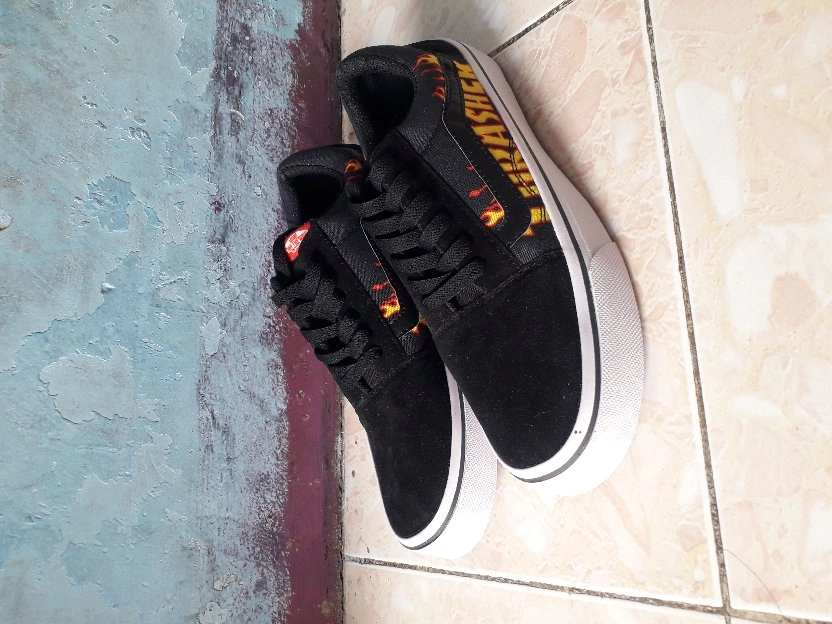 Sepatu Vans