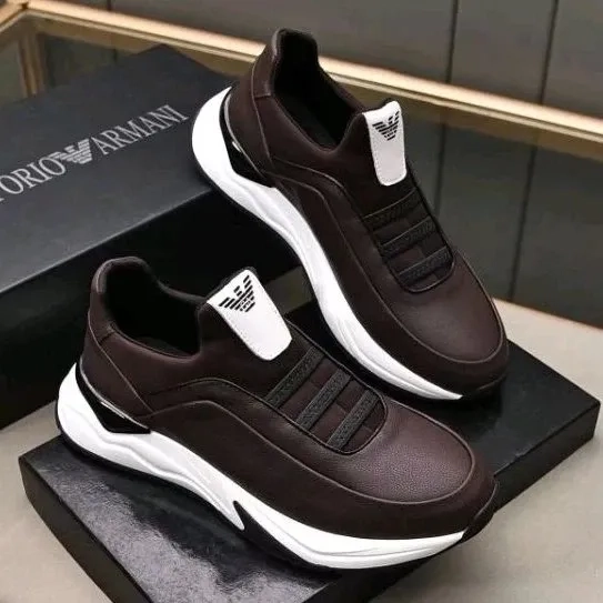 Sepatu sneakers pria emporio armani ea