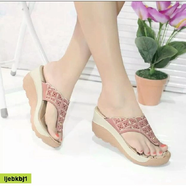 DISKON ❗❗Sandal wedges japit laser bordir sandal wanita simple selop mulan 1942 