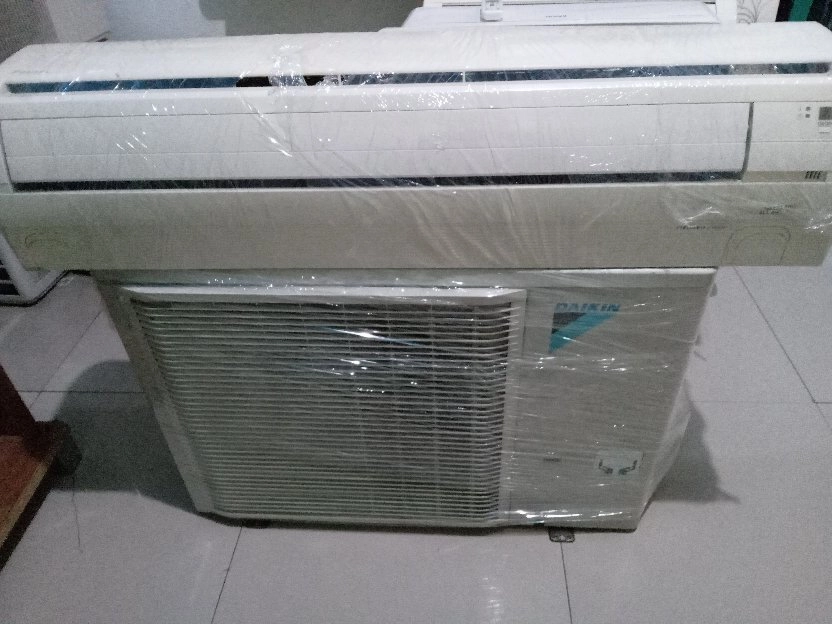 AC Split DAIKIN THAILAND 2pk siap pasang terima dingin dan beres