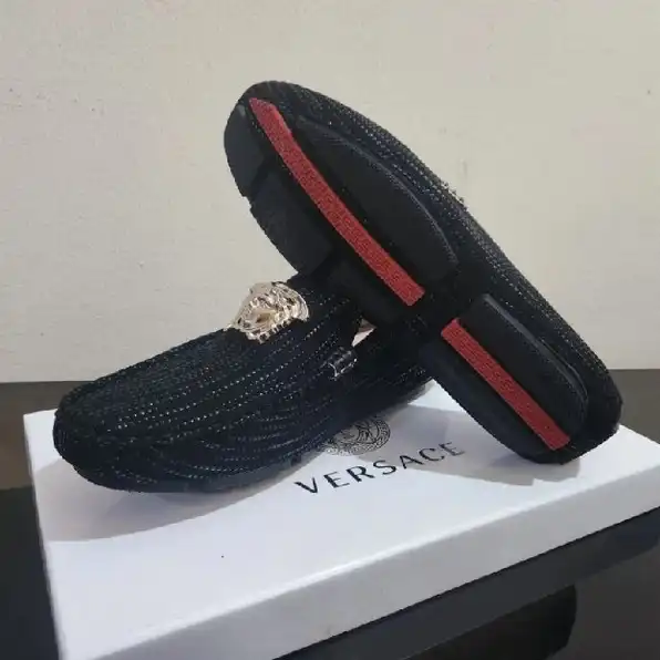 sepatu pria slip on versace loafer cowok men shoes tanpa tali