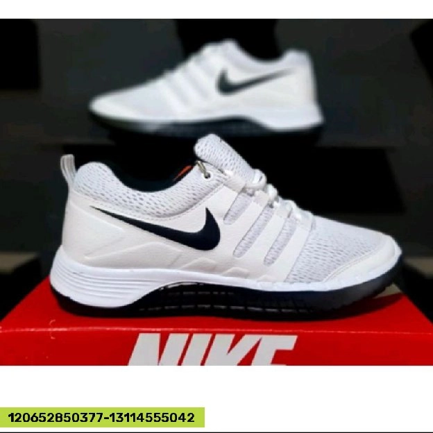 Sepatu sneaker Nike pegasus 