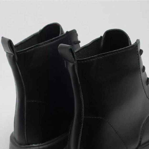 Sepatu Boots Wanita