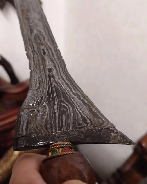 Keris Sepuh Brojol Pamor Junjung Drajat 