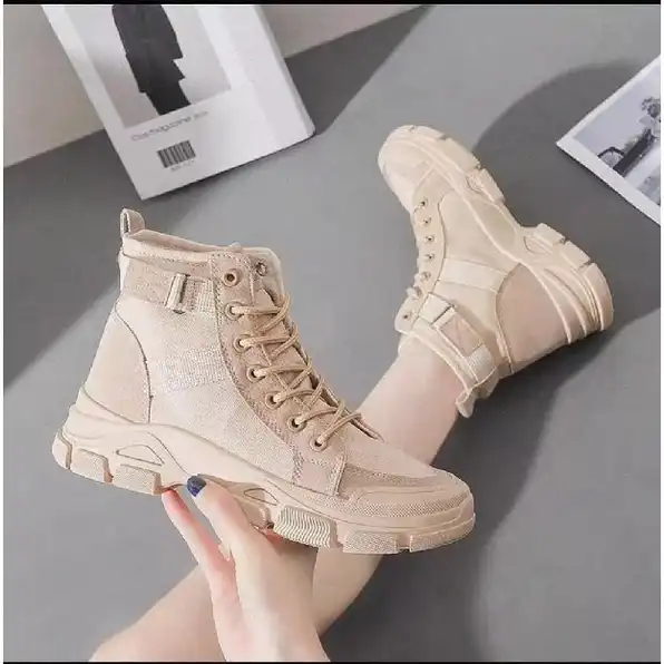 Sepatu Boots Wanita Korea Design 