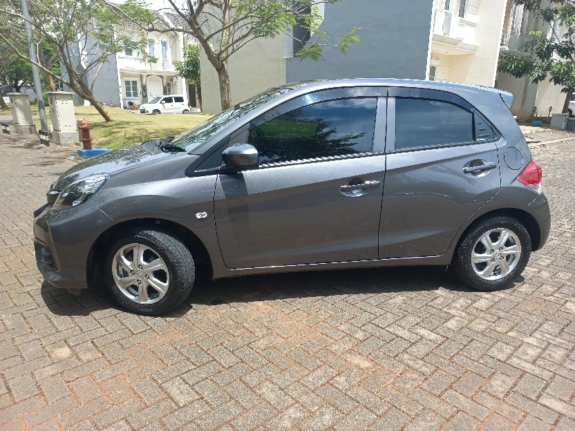 Honda Brio 2018 Type E Satya AT CVT Grey Metallic