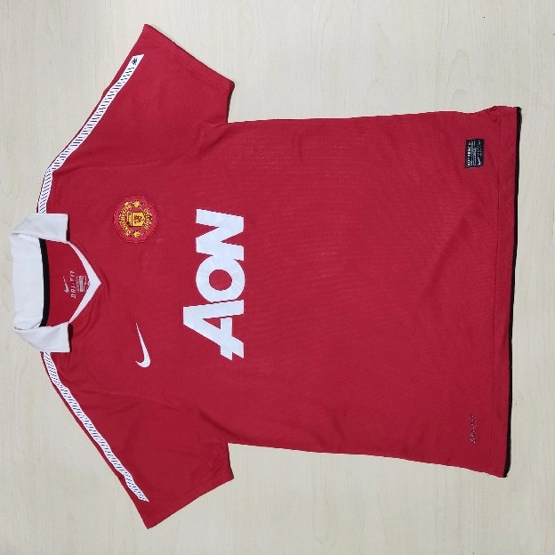 kaos jersey sepak bola Mancaster united 2010/11 original second