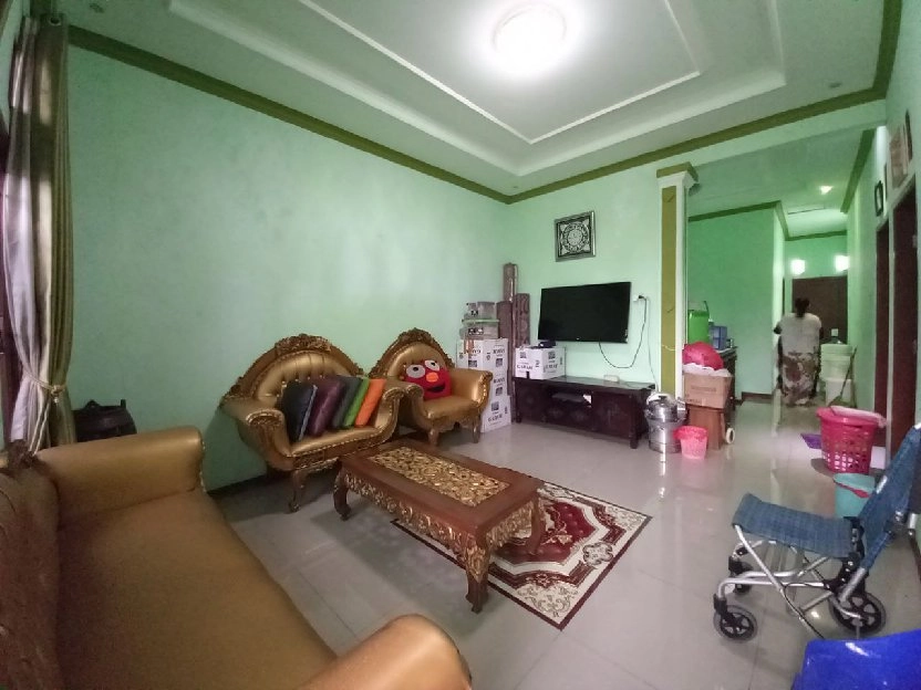 Dijual Rumah Siap Huni + Ruangan Toko di Ratna Jatibening/Jatikramat Pondok Gede Bekasi