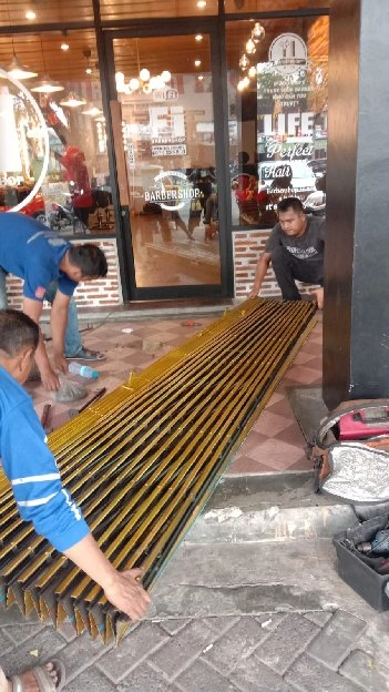 0895346220686 TUKANG ROLLING DOOR DUREN TIGA,KALI BATA, PANGADEGAN 