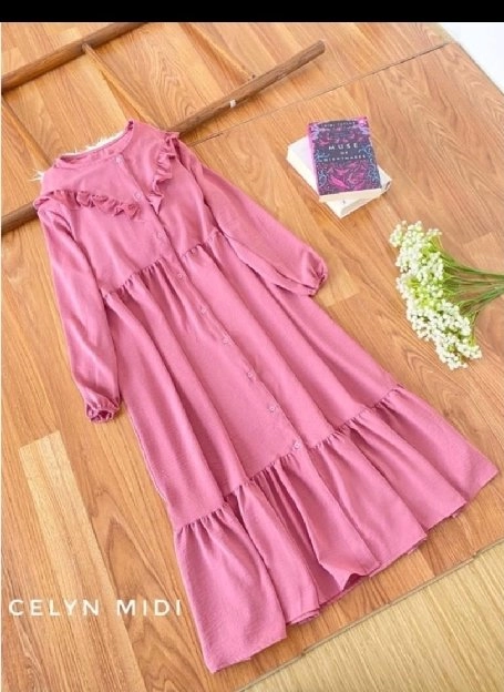 Check it out! Nama Produk:  Celyn Midi Dress Kekinian/Midi Dress P