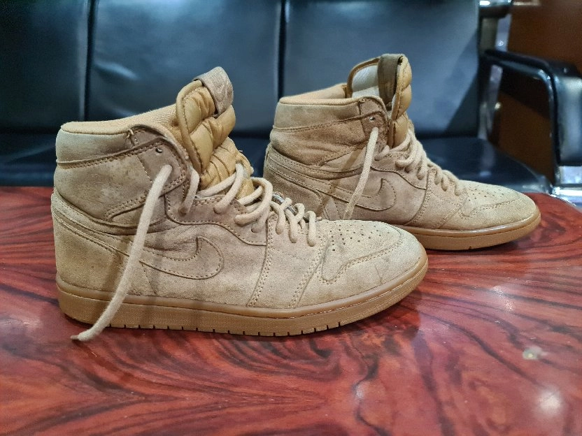 Air Jordan 1 Retro High brown Wheat Size 40,5