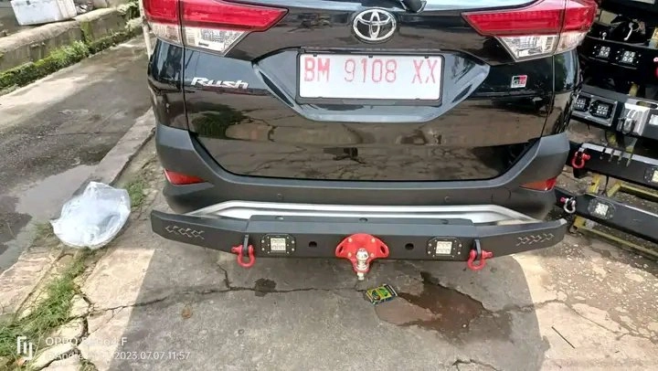 bumper belakang mobil Pajero 