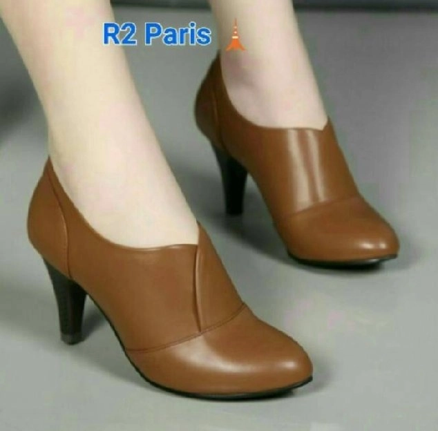 SEPATU HEAL LIPAT WANITA