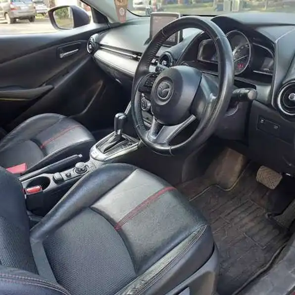 Mazda 2 1.5 Limited Edition Bensin-At 2015