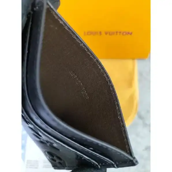 CARD HOLDER DOMPET KARTU LOUIS VUITTON LV LV8002 MONO EMBOSS