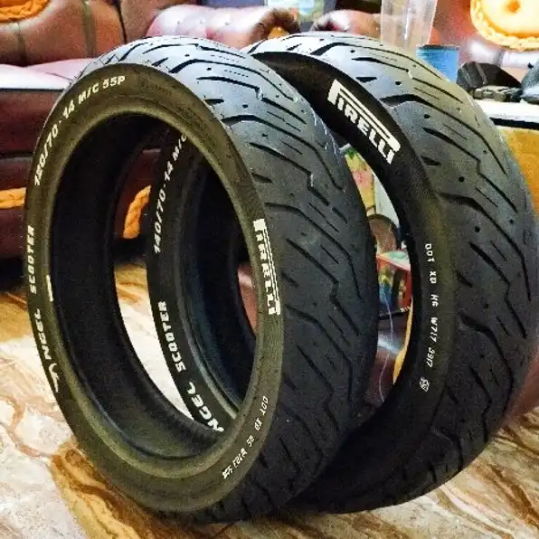 Pirelli angel scooter Aerox 120/70-14 vs140/70-14