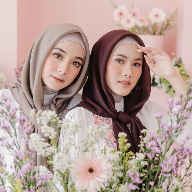 hijab segiempat