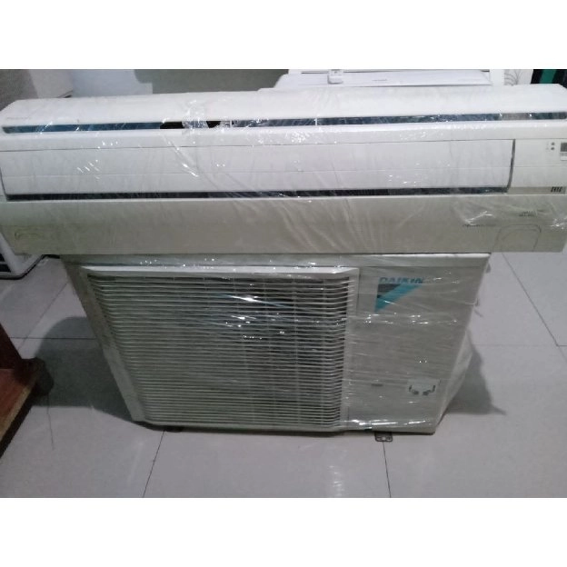 AC Daikin 1,5pk Thailand Plus Pasang Terima Dingin dan beres Bergaransi Pasti dingin.