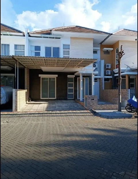 Di jual rumah babatan pantai Surabaya 