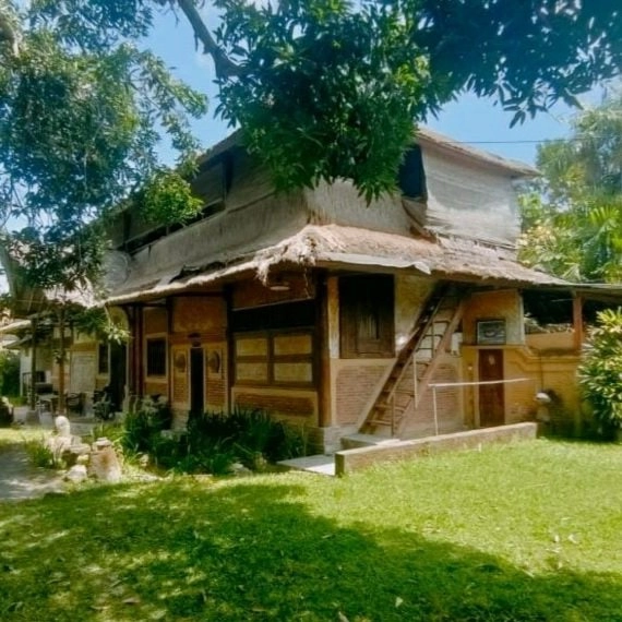 Dijual 12 are, FREE VILLA KAYU, Jl. Plawa Sunsetroad Seminyak Kuta